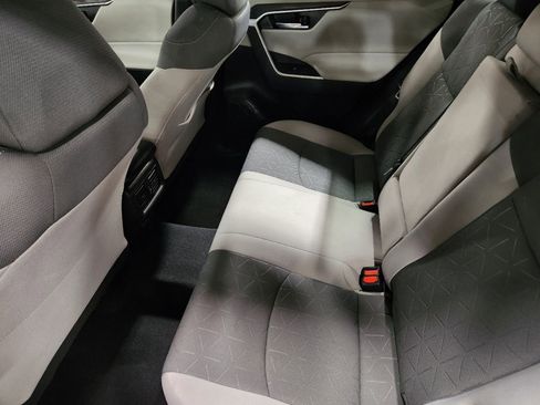 Used 2022 Toyota RAV4 XLE image 50