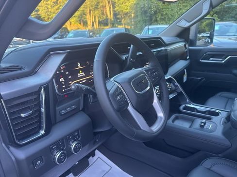 New 2025 GMC Sierra 2500 Denali w/ Denali Reserve Package image 19
