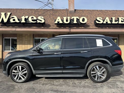 Used 2018 Honda Pilot Touring image 1