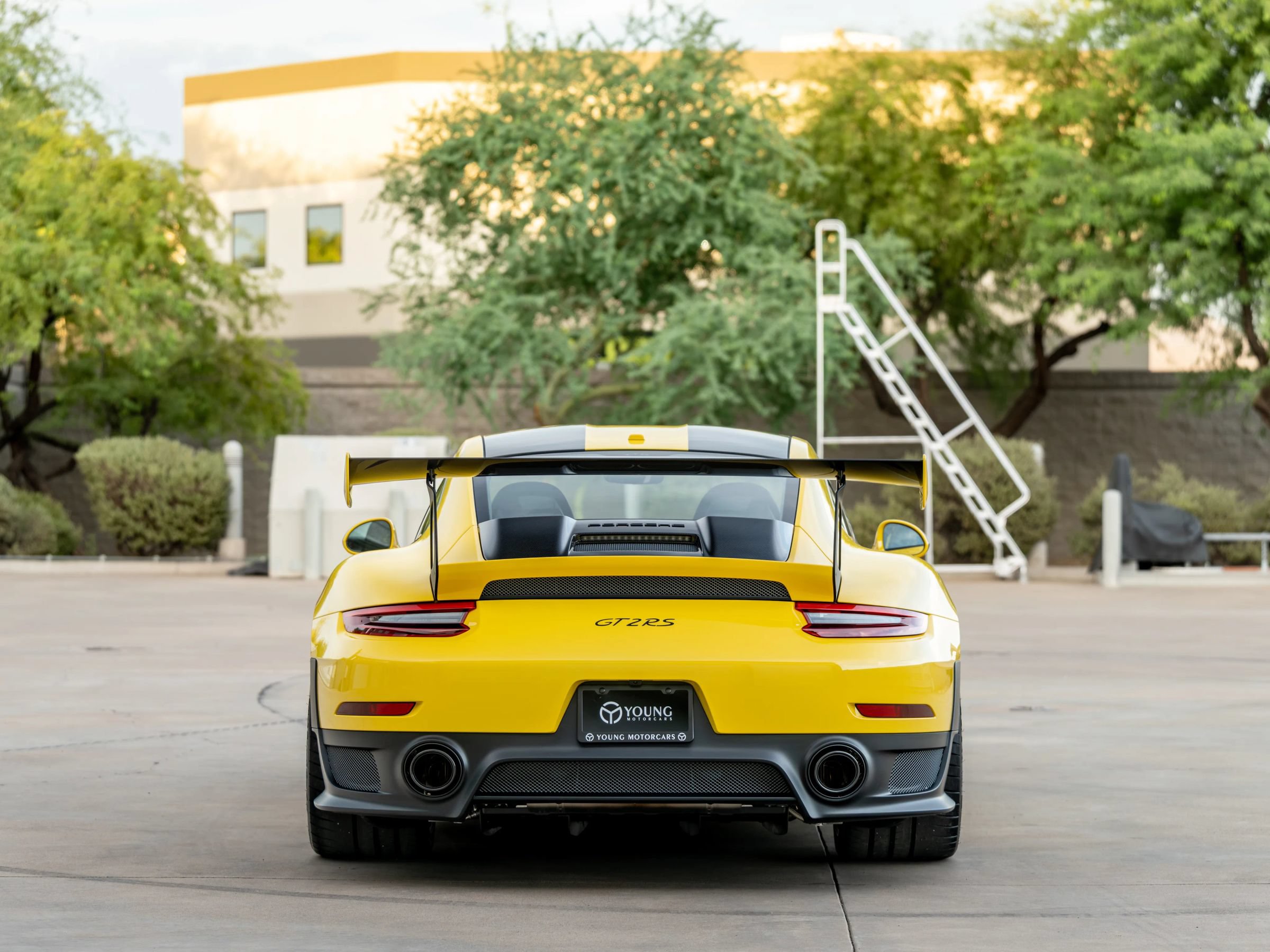 Used 2018 Porsche 911 GT2 RS RWD image 7