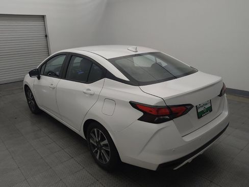 Used 2023 Nissan Versa SV FWD image 5