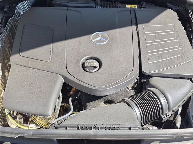Used 2025 Mercedes-Benz GLC 300 4MATIC image 25