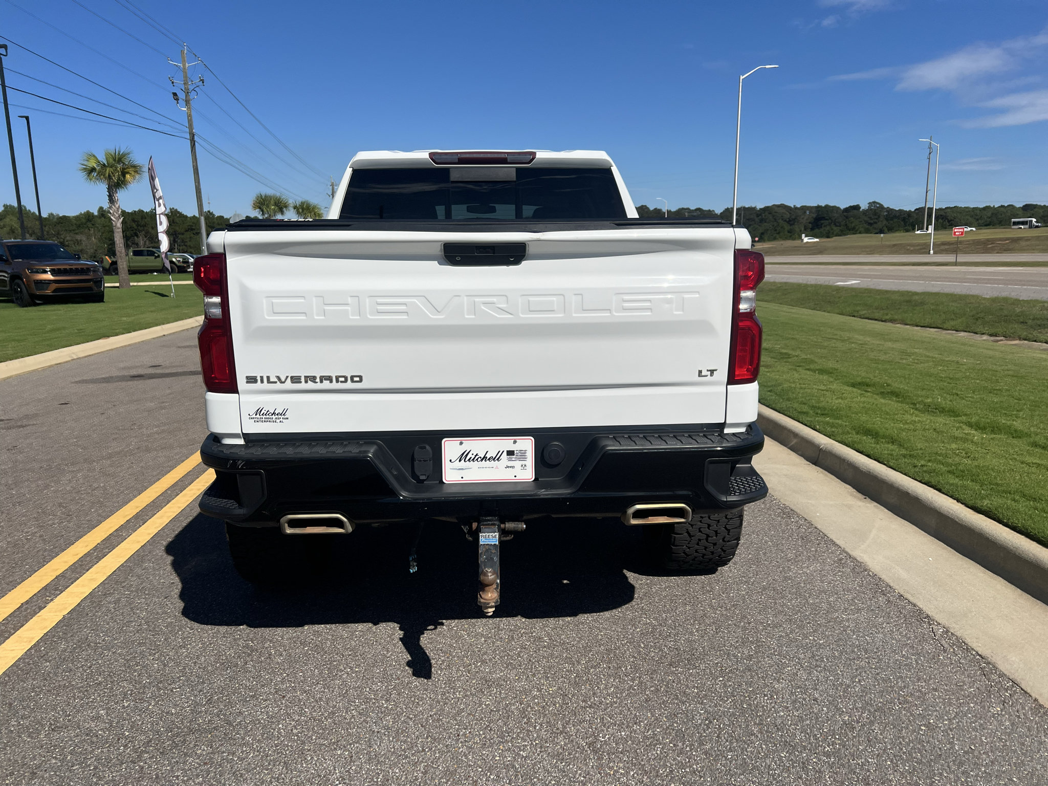Used 2021 Chevrolet Silverado 1500 LT Trail Boss w/ Convenience Package II AWD/4WD image 9