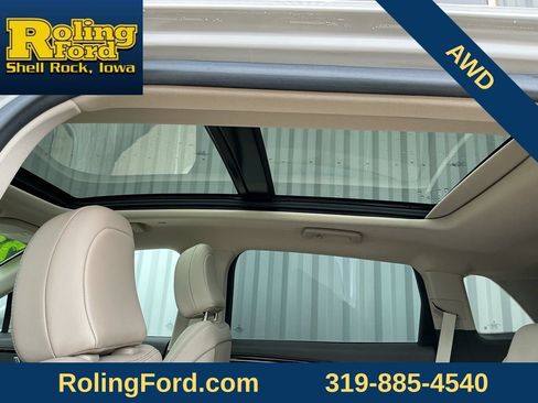 Used 2023 Lincoln Nautilus Reserve AWD/4WD image 14