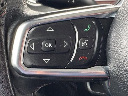 Used 2018 Jeep Wrangler Unlimited Sahara w/ Cold Weather Group image 15