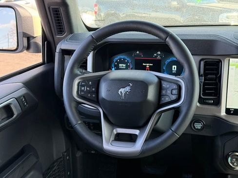 New 2025 Ford Bronco Outer Banks w/ Sasquatch Package image 7