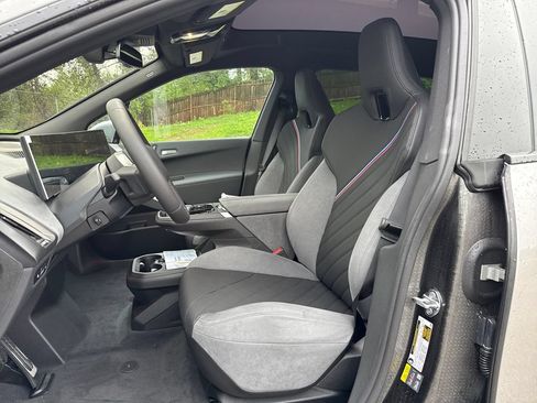 New 2026 BMW iX xDrive45 w/ M Sport Package AWD/4WD image 10