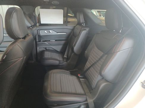 New 2025 Ford Explorer ST-Line w/ Premium Package image 15
