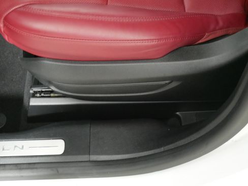 Used 2023 Lincoln Corsair Reserve w/ Equipment Group 202A AWD/4WD image 20