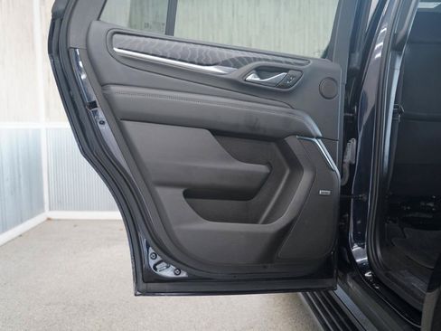 Used 2023 GMC Yukon Denali AWD/4WD image 34