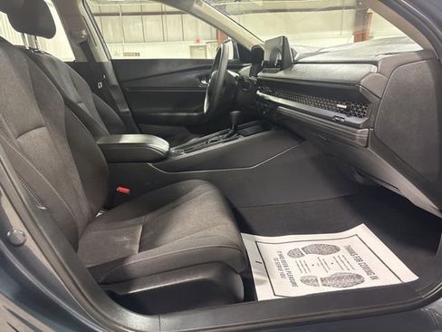 Used 2024 Honda Accord EX image 10
