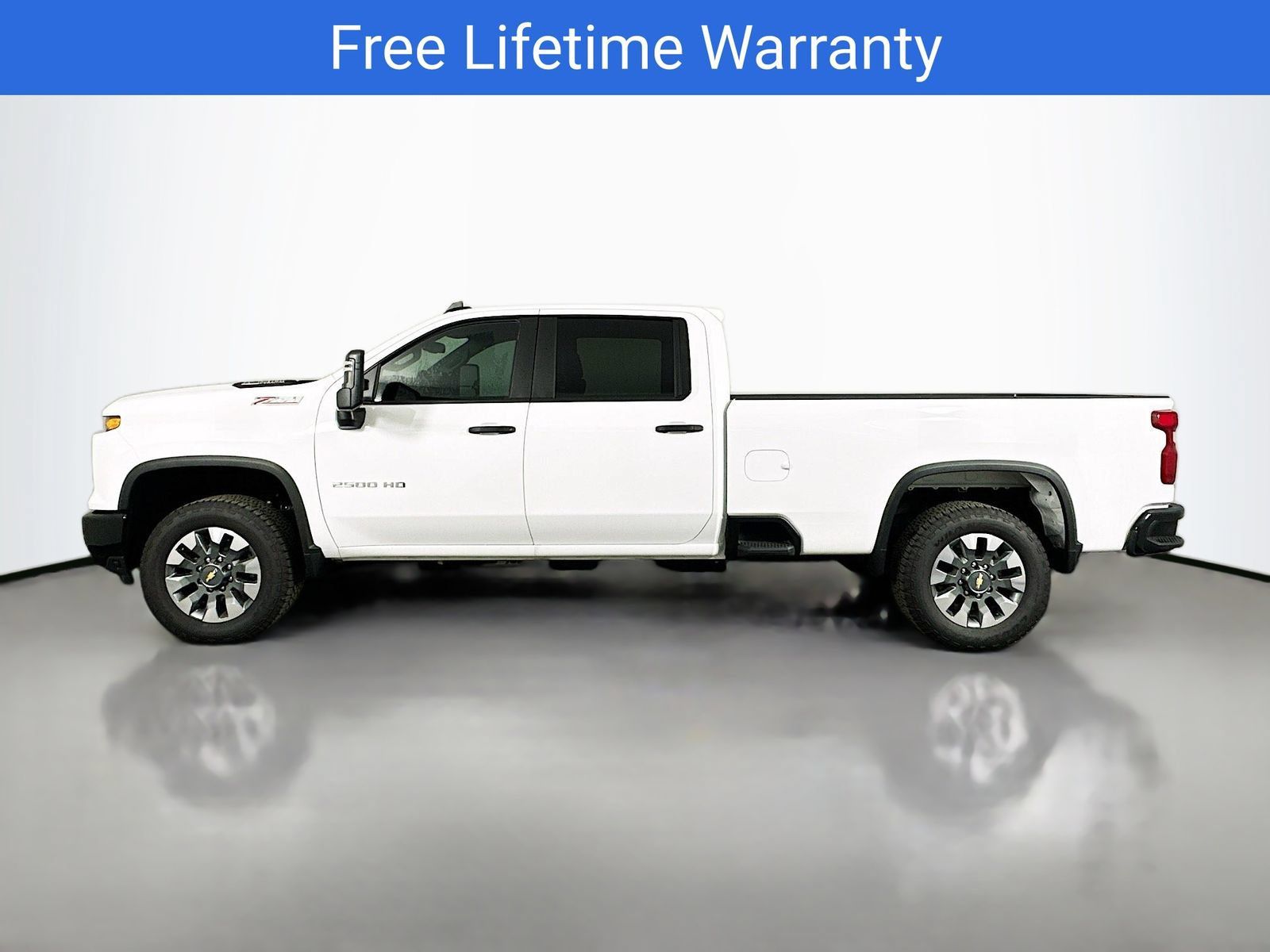 New 2025 Chevrolet Silverado 2500 Custom w/ Custom Value Package AWD/4WD image 5
