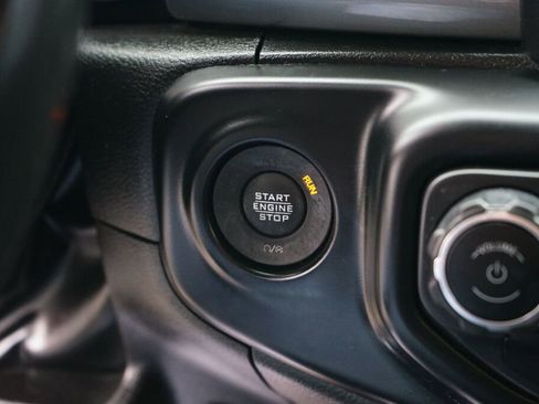 Used 2021 Jeep Wrangler Unlimited Sahara image 16