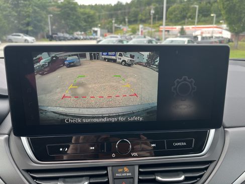 New 2026 Nissan Altima 2.5 SR AWD/4WD image 23