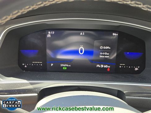 Used 2022 Volkswagen Tiguan SE w/ Panoramic Sunroof Package FWD image 26