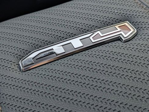 New 2026 GMC Yukon AT4 w/ AT4 Premium Plus Package AWD/4WD image 16