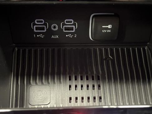 New 2026 Jeep Grand Cherokee Limited w/ Luxury Tech Group II image 24