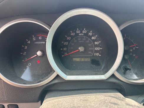 Used 2008 Toyota 4Runner SR5 RWD image 8