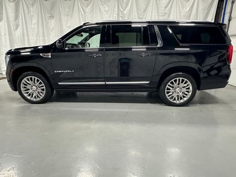 Used 2025 GMC Yukon XL Denali w/ Sun & Power Step Package AWD/4WD image 4