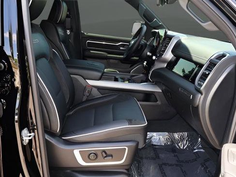 Used 2025 RAM 1500 Laramie w/ Night Edition image 21