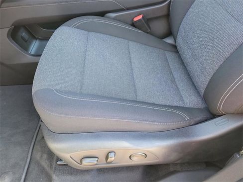 Used 2025 GMC Acadia Elevation image 10