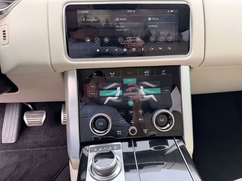 Used 2021 Land Rover Range Rover Westminster Edition image 13