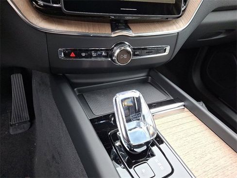 New 2026 Volvo XC60 B5 Plus w/ Protection Package Premier image 9