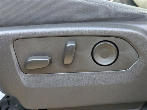 Used 2024 GMC Sierra 1500 Elevation image 21