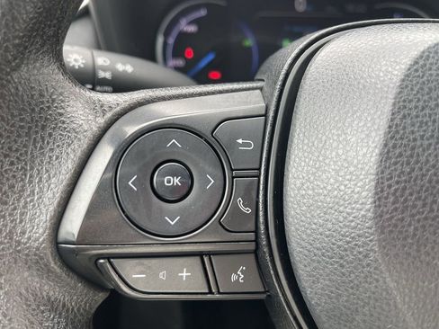 Used 2024 Toyota RAV4 XLE image 19