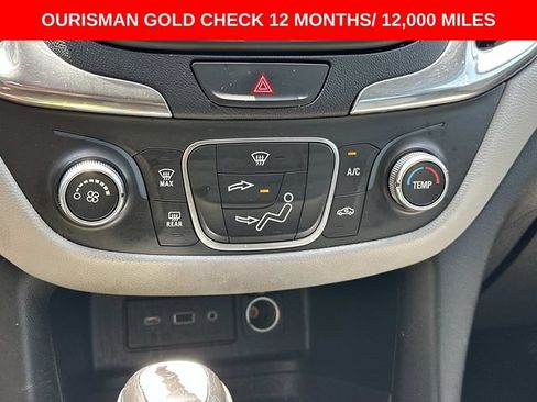 Used 2020 Chevrolet Equinox LS FWD image 24