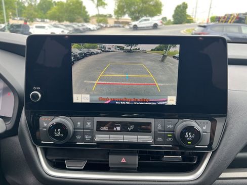 Used 2025 Toyota Grand Highlander FWD image 13