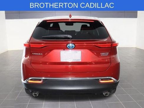 Used 2022 Toyota Venza Limited AWD/4WD image 4