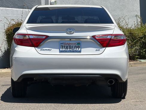 Used 2016 Toyota Camry SE FWD image 8