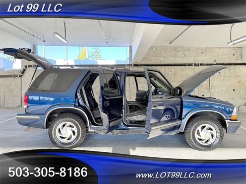 Used 1999 Chevrolet Blazer LT image 18