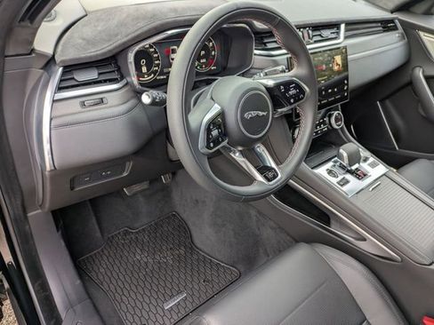 New 2026 Jaguar F-PACE SVR image 7