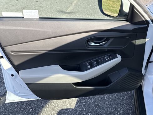Used 2024 Honda Accord EX image 14