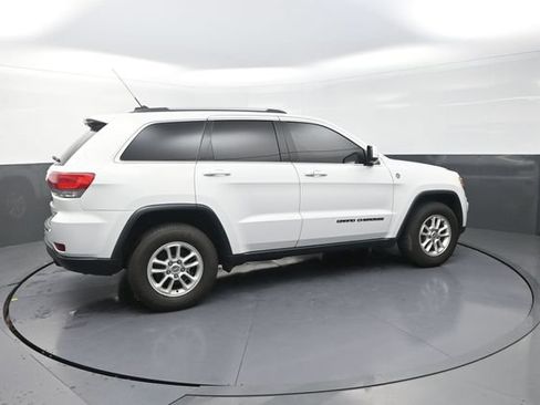 Used 2019 Jeep Grand Cherokee Laredo AWD/4WD image 16