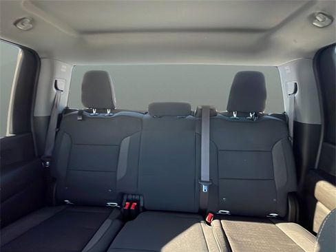 Used 2024 Chevrolet Silverado 2500 W/T image 32