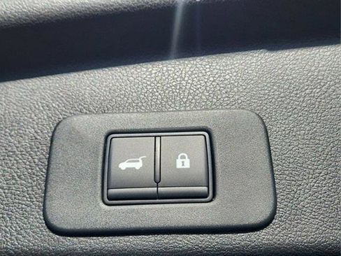 New 2025 Nissan Murano SL image 38