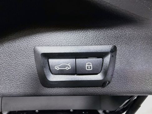 Used 2026 BMW X5 sDrive40i RWD image 45