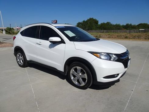Certified 2017 Honda HR-V EX-L image 3