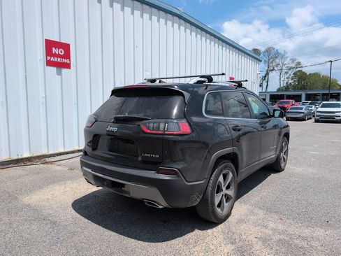 Used 2019 Jeep Cherokee Limited w/ Trailer Tow Group AWD/4WD image 8