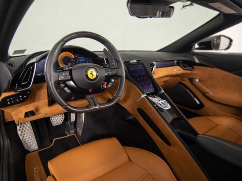 Certified 2024 Ferrari Roma Spider image 12