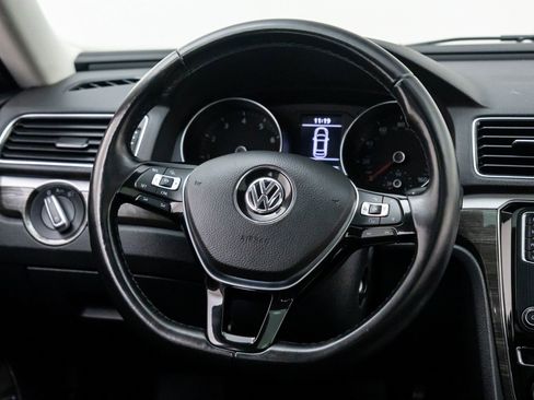 Used 2016 Volkswagen Passat 1.8T SE image 10