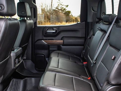 Used 2020 Chevrolet Silverado 1500 LT Trail Boss image 34