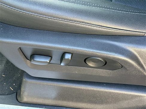 Used 2025 GMC Sierra 1500 SLT image 26