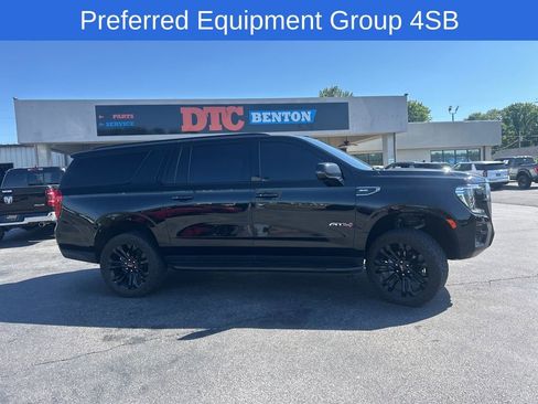 Used 2021 GMC Yukon XL AT4 w/ Rear Media and Nav Package AWD/4WD image 3