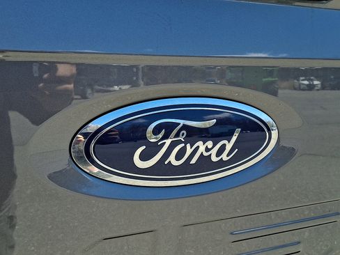 Certified 2021 Ford F150 Lariat w/ Equipment Group 502A High AWD/4WD image 31