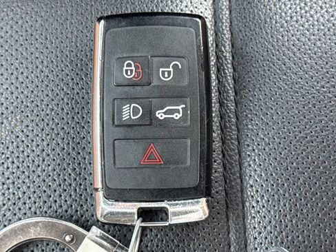 Used 2024 Land Rover Range Rover Evoque S AWD/4WD image 25