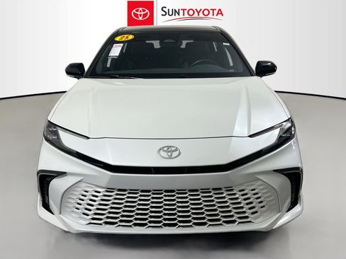 Used 2025 Toyota Camry XSE image 10